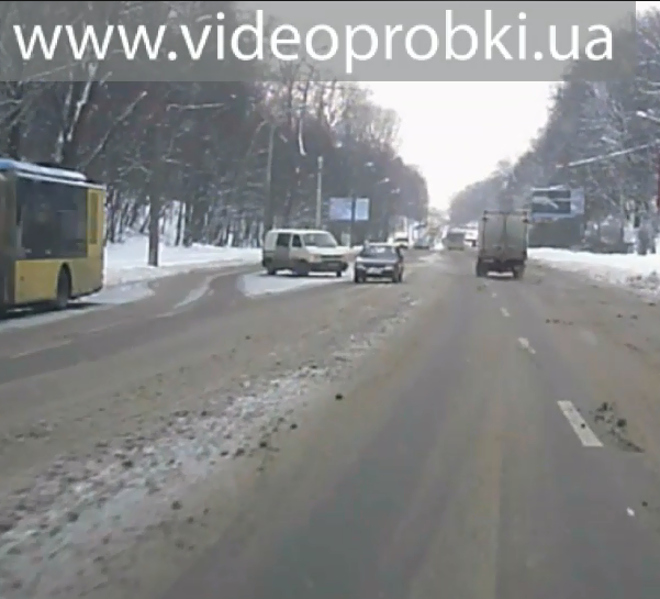 ДТП на вулиці Стеценка (Відео)