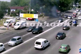 Момент возгорания грузовика на проспекте Лобановского